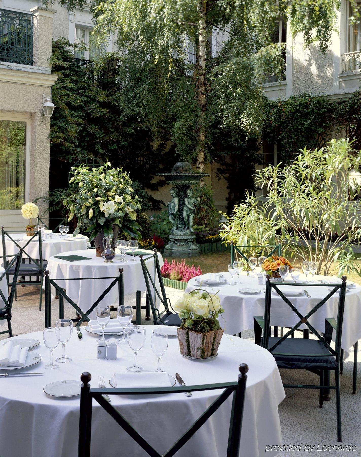 Hotel Restaurant Napoleon Фонтенбло Ресторан фото