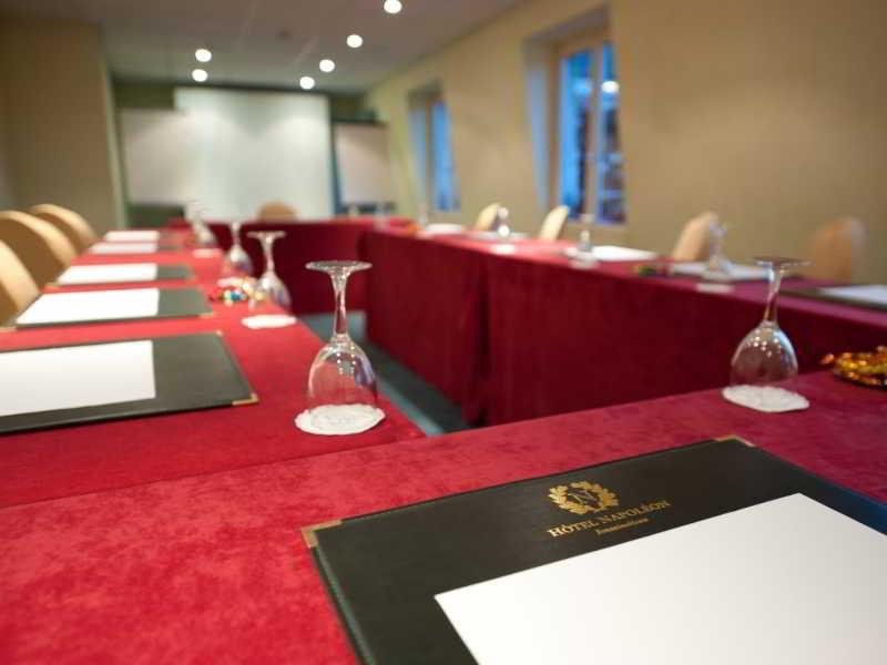 Hotel Restaurant Napoleon Фонтенбло Экстерьер фото