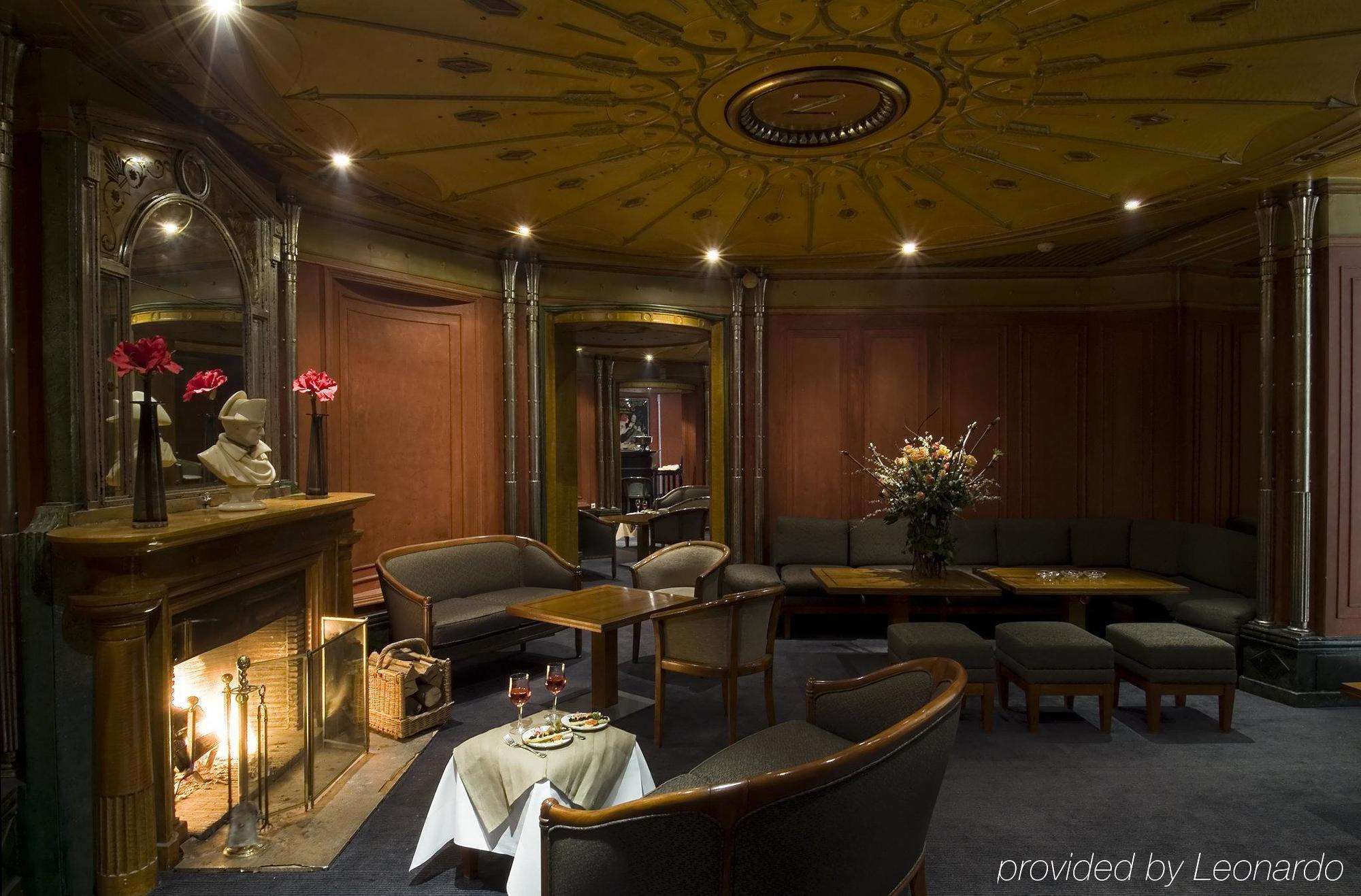 Hotel Restaurant Napoleon Фонтенбло Номер фото
